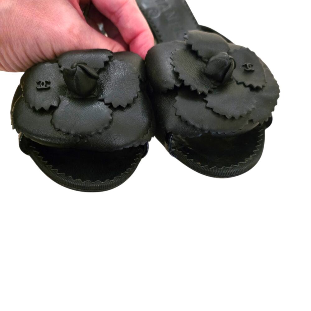 Chanel Vintage 2007 Camellia CC Logo Black Mesh Leather Mules IT 37 US 6.5 - Picture 8 of 12